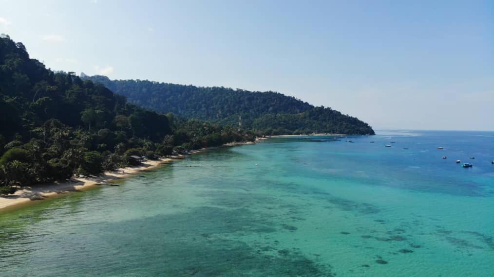 Bungkil Place Hotel Ilha Tioman Exterior foto